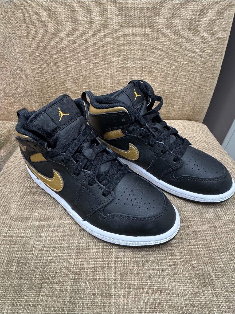 Size Youth 2.5…….Brand New…….Never Worn…….NO BOX!!   Retail $75